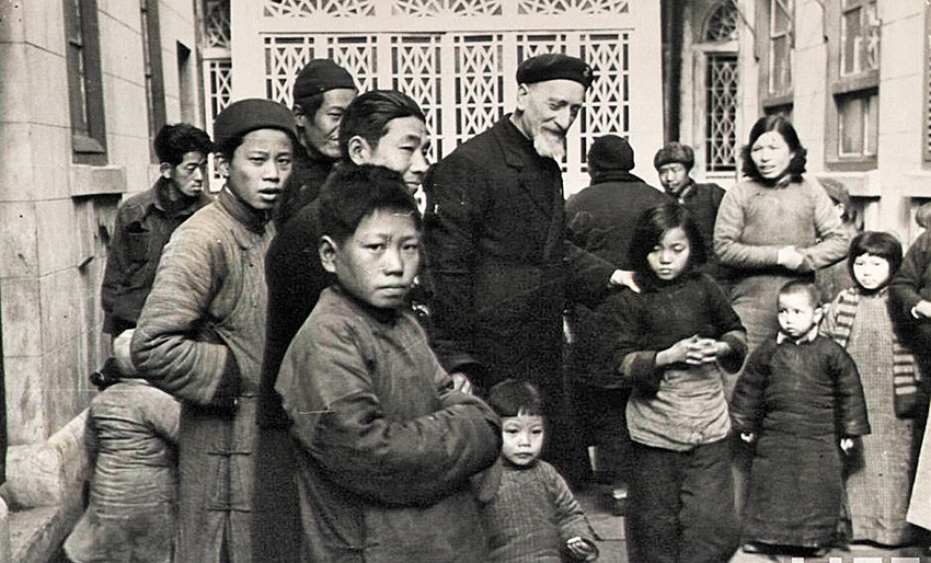 上?！澳鲜须y民區(qū)”：中外協(xié)作保護(hù)戰(zhàn)時(shí)平民創(chuàng)舉