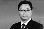 鄒碧華：公正為民、敢于擔當?shù)暮梅ü? /></a></div>
</td>
<td width=