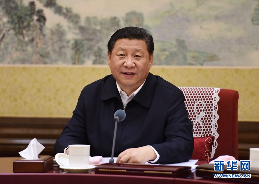 12月28日至29日，中共中央政治局召開(kāi)專(zhuān)題民主生活會(huì)，對(duì)照檢查踐行“三嚴(yán)三實(shí)”情況，討論研究加強(qiáng)黨風(fēng)廉政建設(shè)措施。中共中央總書(shū)記習(xí)近平主持會(huì)議并發(fā)表重要講話。新華社記者 李學(xué)仁 攝 