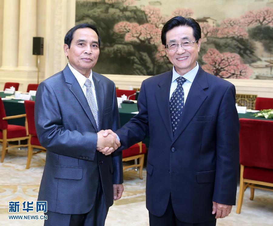7月7日，中共中央書記處書記、中央紀(jì)委副書記趙洪祝在北京同老撾人民革命黨中央政治局委員、中央紀(jì)委書記、政府副總理本通率領(lǐng)的老撾人民革命黨代表團(tuán)舉行工作會談。新華社記者 姚大偉 攝 