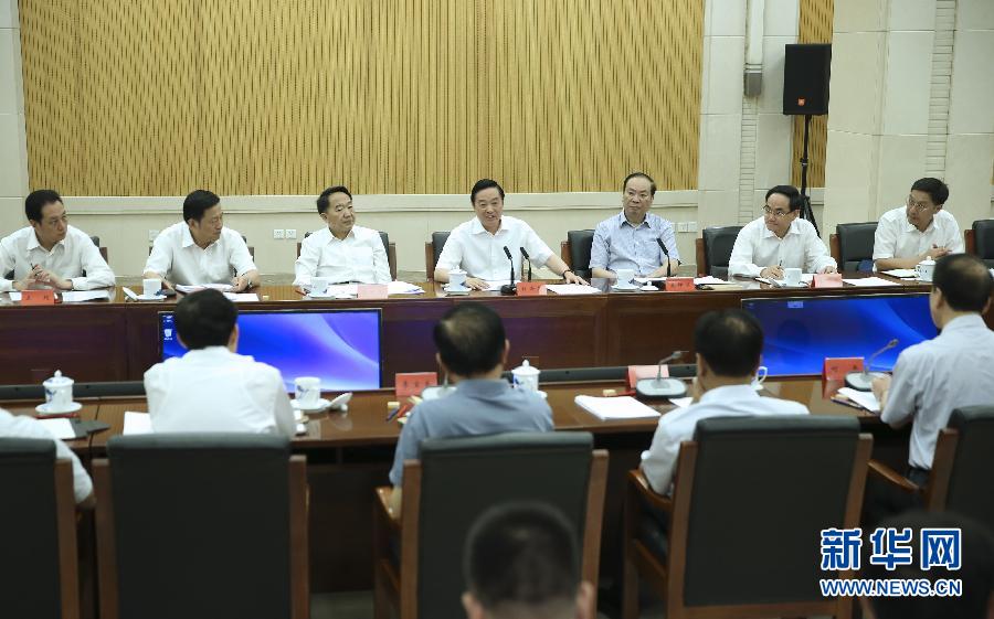 8月31日，中宣部在北京召開創(chuàng)新新聞傳播工作交流會(huì)，中共中央政治局委員、中央書記處書記、中宣部部長劉奇葆出席會(huì)議并講話。新華社記者蘭紅光攝