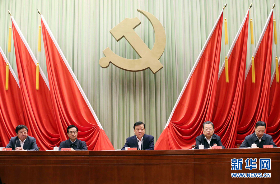 11月14日，中共中央黨校在北京舉行2016年秋季學(xué)期第二批入學(xué)學(xué)員開學(xué)典禮。中共中央政治局常委、中央黨校校長(zhǎng)劉云山出席并講話。新華社記者 劉衛(wèi)兵 攝