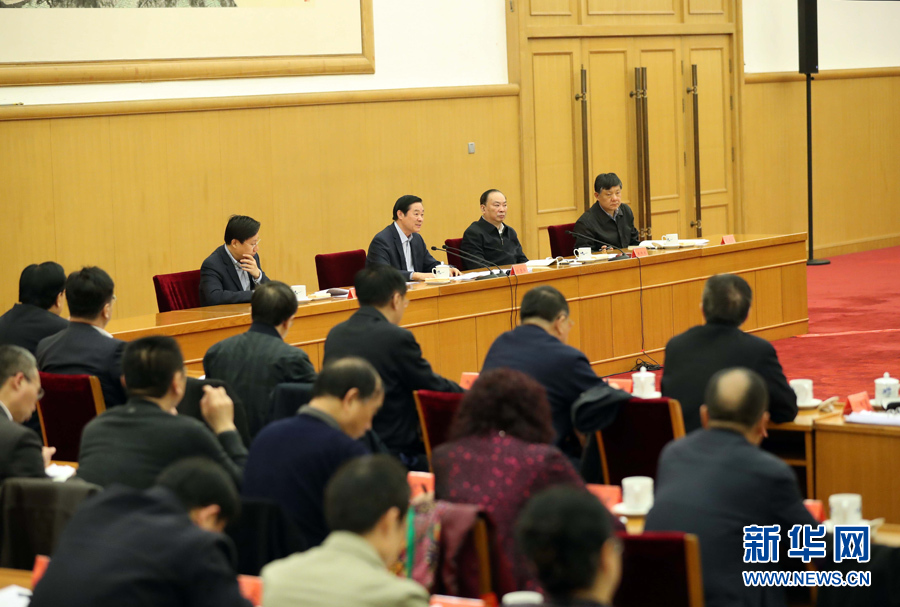 3月23日，治國理政論壇“‘四個(gè)全面’戰(zhàn)略布局系列理論研討會(huì)”首場(chǎng)研討會(huì)在北京召開，中共中央政治局委員、中央書記處書記、中宣部部長劉奇葆出席會(huì)議并講話。新華社記者 劉衛(wèi)兵 攝
