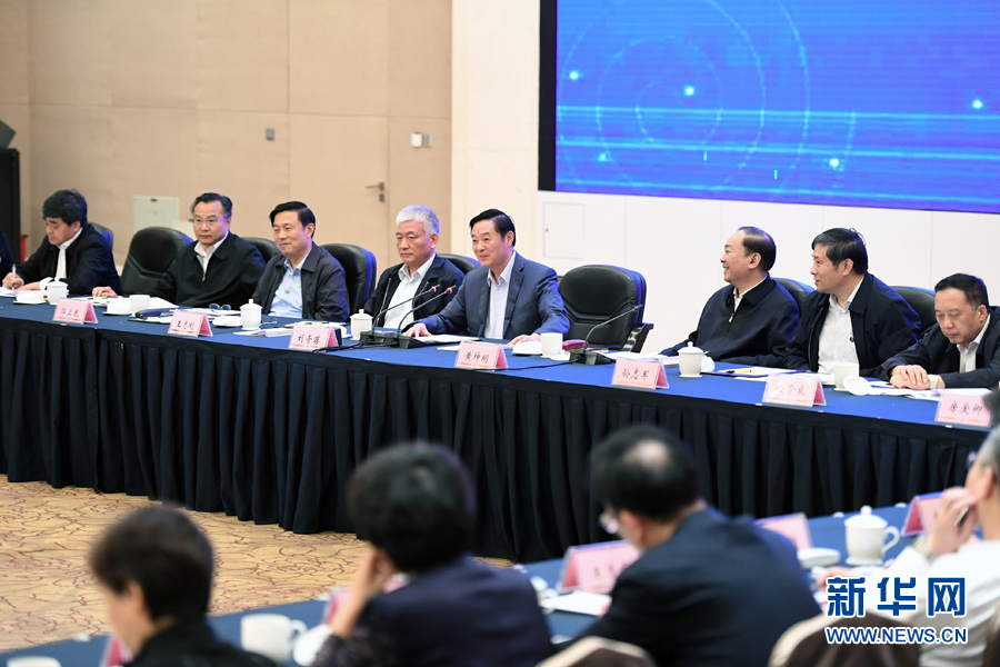 5月11日，中宣部在深圳召開(kāi)深化文化體制改革座談會(huì)。中共中央政治局委員、中央書(shū)記處書(shū)記、中宣部部長(zhǎng)劉奇葆出席會(huì)議并講話。 新華社記者張領(lǐng) 攝