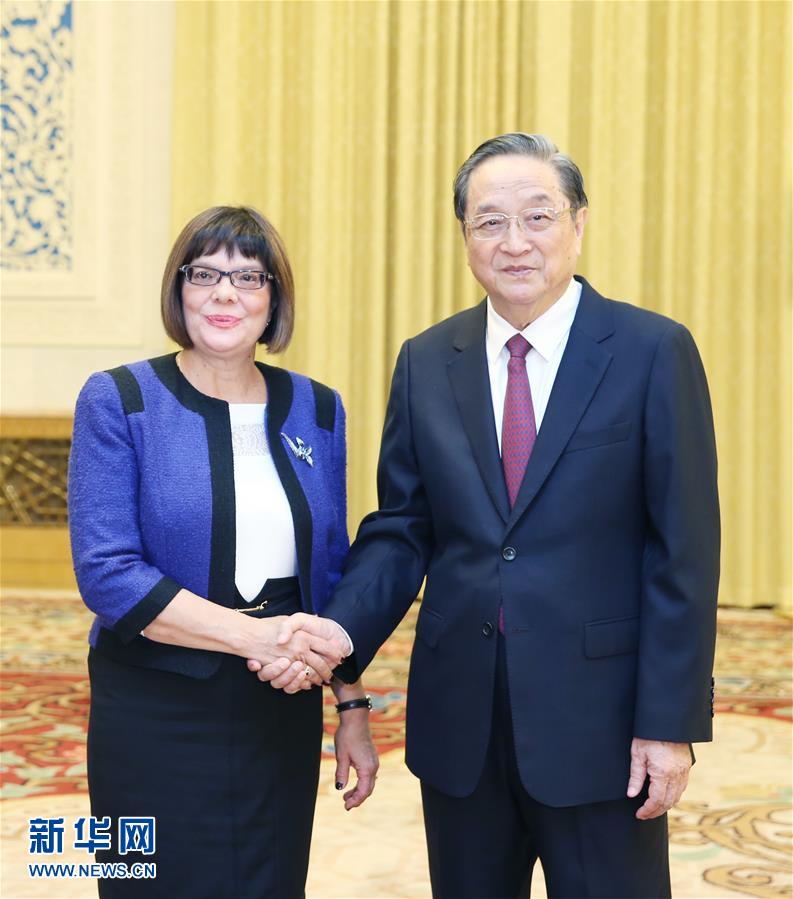 11月27日，全國政協(xié)主席俞正聲在北京會見塞爾維亞國民議會議長戈伊科維奇。新華社記者 姚大偉 攝