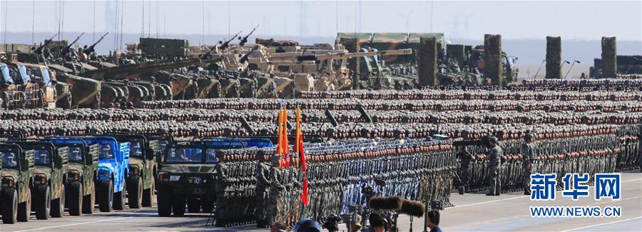 （新華全媒頭條·強(qiáng)軍思想引領(lǐng)新征程·圖文互動(dòng)）（7）那一刻，我們光榮接受檢閱