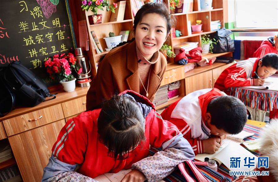 （在習近平新時代中國特色社會主義思想指引下——新時代新作為新篇章·習近平總書記關切事·圖文互動）（4）青春的顏色是什么？