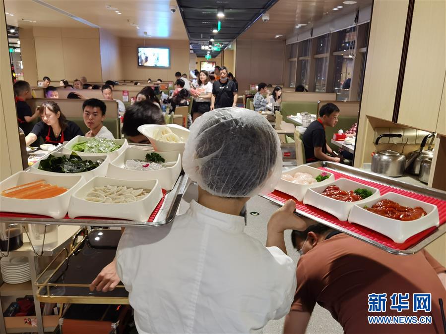 （在習(xí)近平新時(shí)代中國(guó)特色社會(huì)主義思想指引下——新時(shí)代新作為新篇章·習(xí)近平總書(shū)記關(guān)切事·圖文互動(dòng)）（2）珍惜盤(pán)中餐，狠剎浪費(fèi)風(fēng)——各地積極行動(dòng)堅(jiān)決制止餐飲浪費(fèi)