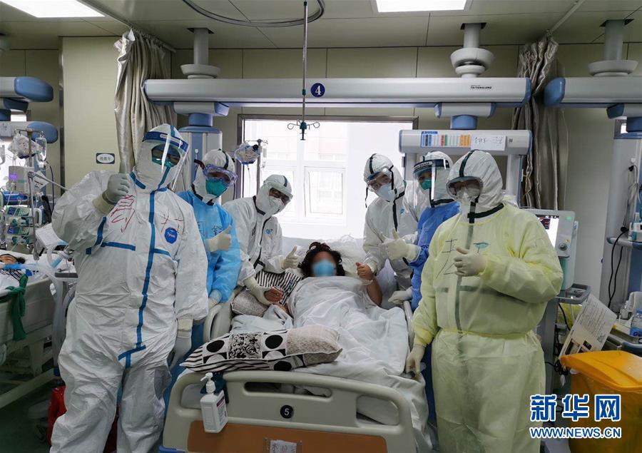 （抗疫一線醫(yī)務(wù)人員英雄群體·圖文互動）（1）合力護航生命之舟——遼寧、上海、廣東等醫(yī)療隊聯(lián)手決戰(zhàn)雷神山