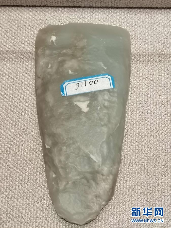 （文化視點·聽文物講故事·圖文互動）（2）豪橫！古人扛著玉斧在羅布泊打獵