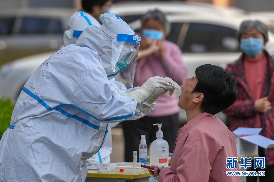 （新華全媒頭條·兩會精神看落實·圖文互動）（5）整體謀劃、系統(tǒng)升級、全面提升——落實全國兩會精神織牢織密公共衛(wèi)生防護(hù)網(wǎng)
