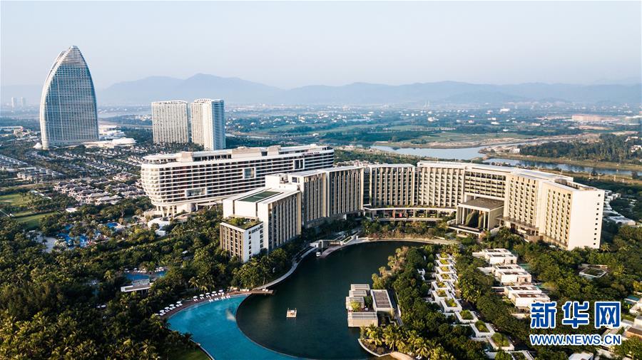 （在習近平新時代中國特色社會主義思想指引下——新時代新作為新篇章·習近平總書記關(guān)切事·圖文互動）（8）感受開放新魅力——海南自由貿(mào)易港建設(shè)開局觀察