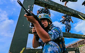 海軍陸戰(zhàn)隊特種障礙訓(xùn)練，敢來嗎？