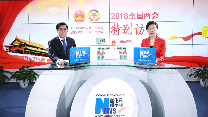 曾文明：推動各方力量向脫貧攻堅聚合，堅決打贏脫貧攻堅硬仗