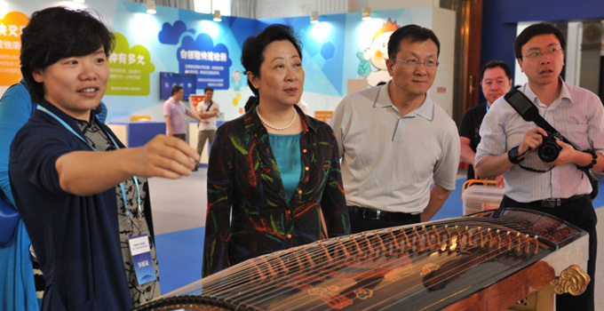 北京市市科委主任閆傲霜、副主任朱世龍檢查2015年科技周主場(chǎng)籌備工作