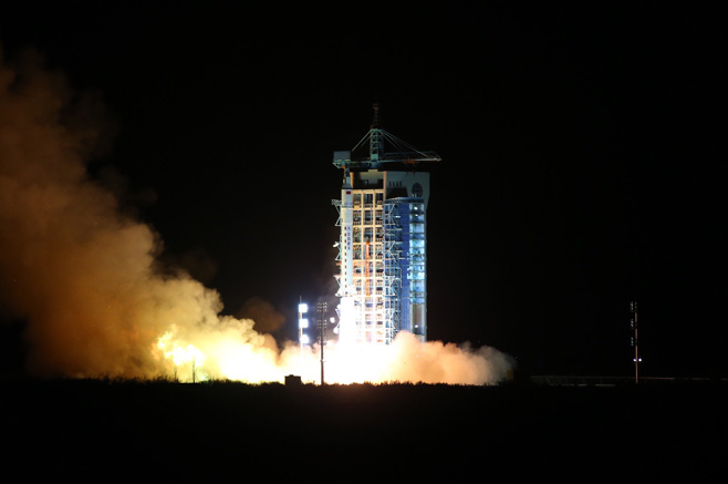 4月6日，實(shí)踐十號(hào)衛(wèi)星發(fā)射升空。