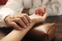 【健康解碼】中醫(yī)藥如何治療股骨頭壞死？