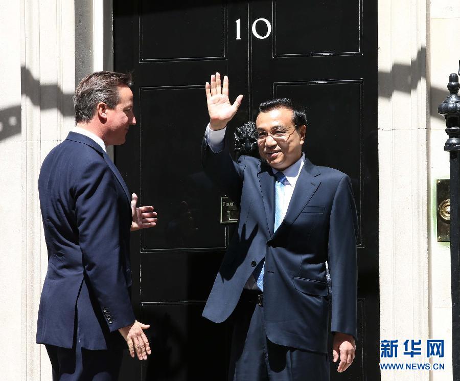6月17日，中國國務(wù)院總理李克強(qiáng)在倫敦唐寧街10號首相府同英國首相卡梅倫舉行中英總理年度會晤。新華社記者 龐興雷 攝