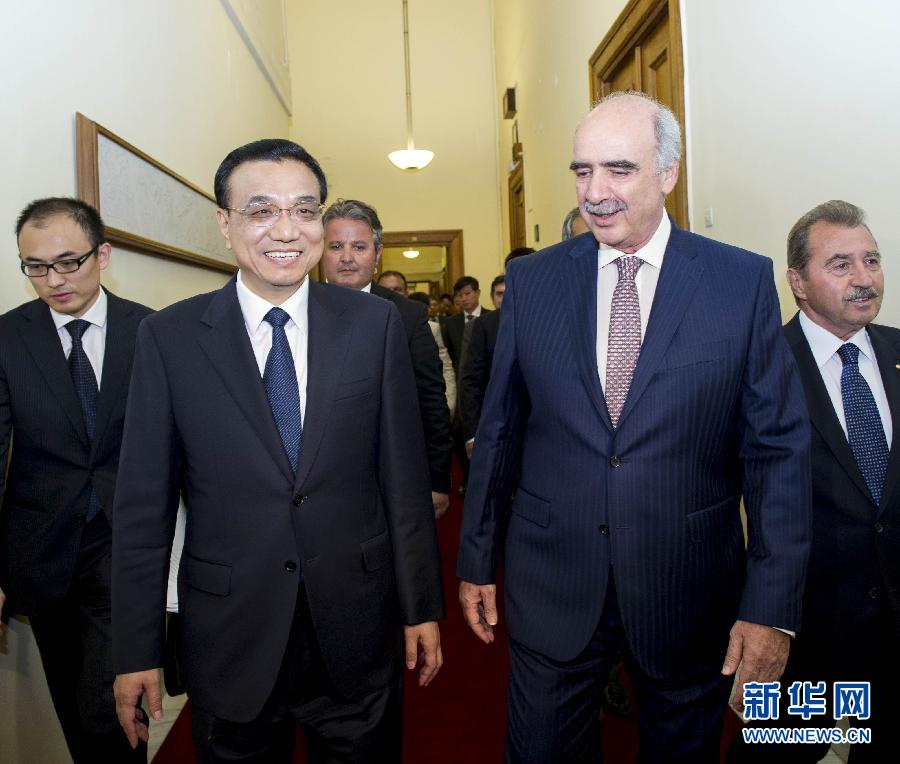 6月19日，國務院總理李克強在希臘議會大廈會見希臘議長米馬拉基斯。新華社記者 王曄 攝