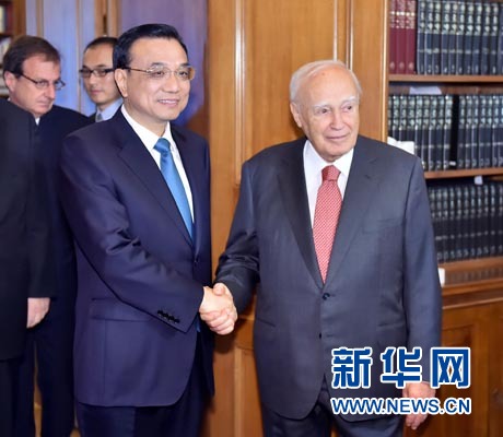 6月20日，國務(wù)院總理李克強(qiáng)在雅典總統(tǒng)府會(huì)見希臘總統(tǒng)帕普利亞斯。 新華社記者 李濤 攝
