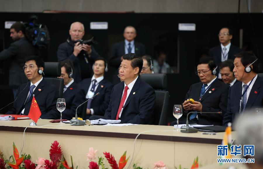7月15日，國家主席習(xí)近平在巴西福塔萊薩出席金磚國家領(lǐng)導(dǎo)人第六次會晤。 新華社記者 蘭紅光 攝 
