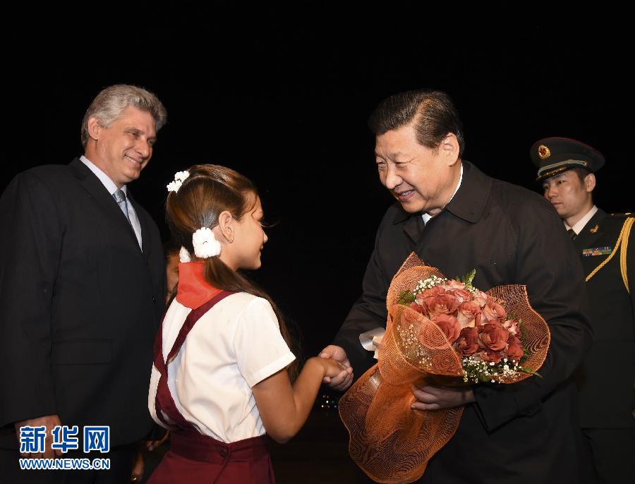 當(dāng)?shù)貢r間7月21日晚9時許，國家主席習(xí)近平乘坐的專機(jī)抵達(dá)哈瓦那何塞·馬蒂國際機(jī)場，開始對古巴進(jìn)行國事訪問。新華社記者李學(xué)仁攝