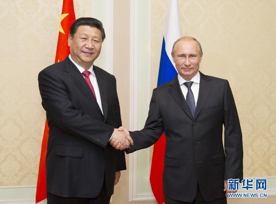 9月11日，中國國家主席習(xí)近平在塔吉克斯坦首都杜尚別會(huì)見俄羅斯總統(tǒng)普京。 新華社記者 黃敬文 攝 