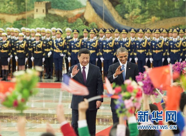 11月12日，國(guó)家主席習(xí)近平在北京人民大會(huì)堂舉行歡迎儀式，歡迎美國(guó)總統(tǒng)奧巴馬對(duì)中國(guó)進(jìn)行國(guó)事訪問。 新華社記者 黃敬文 攝