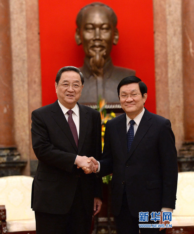 12月25日至27日，中共中央政治局常委、全國政協(xié)主席俞正聲對(duì)越南進(jìn)行正式訪問。這是12月26日，俞正聲在河內(nèi)會(huì)見越南國家主席張晉創(chuàng)。 新華社記者馬占成攝