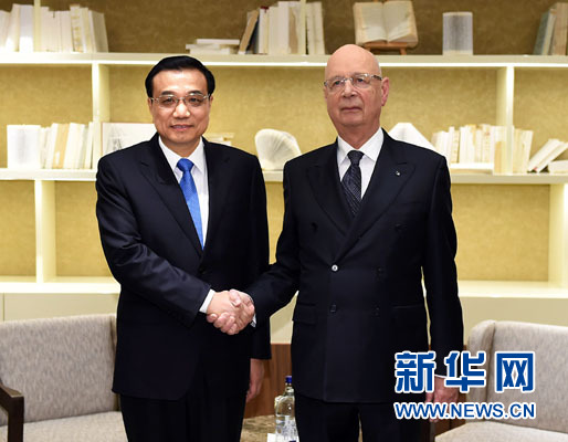 1月20日，中國國務院總理李克強在瑞士達沃斯會見世界經(jīng)濟論壇主席施瓦布。新華社記者 李濤 攝