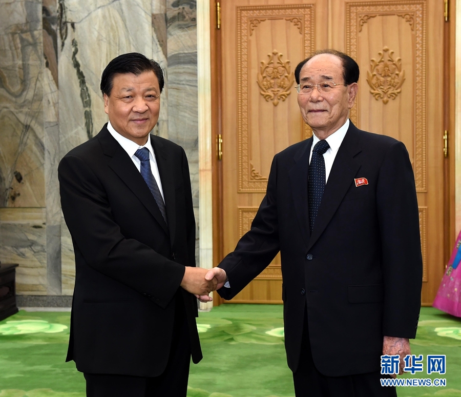 10月10日，正在朝鮮訪問的中共中央政治局常委、中央書記處書記劉云山在平壤會見朝鮮勞動黨中央政治局常委、最高人民會議常任委員會委員長金永南。 新華社記者 饒愛民 攝