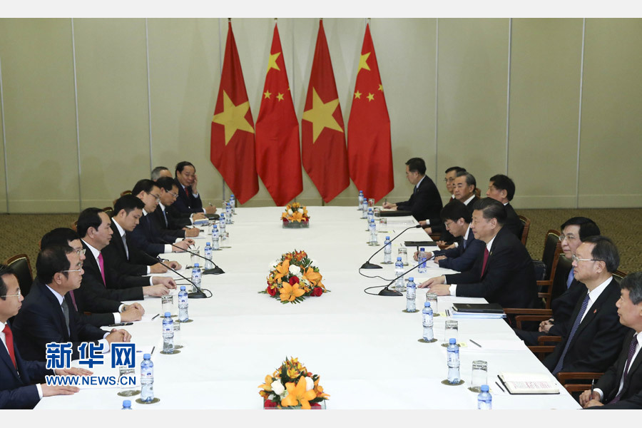 11月19日，國家主席習(xí)近平在利馬會見越南國家主席陳大光。新華社記者 龐興雷 攝 