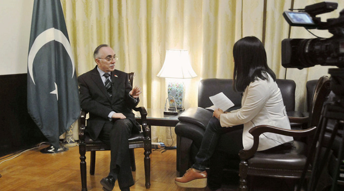 哈立德：我熱愛中國(guó)文化，喜歡和中國(guó)人一起談天說地
