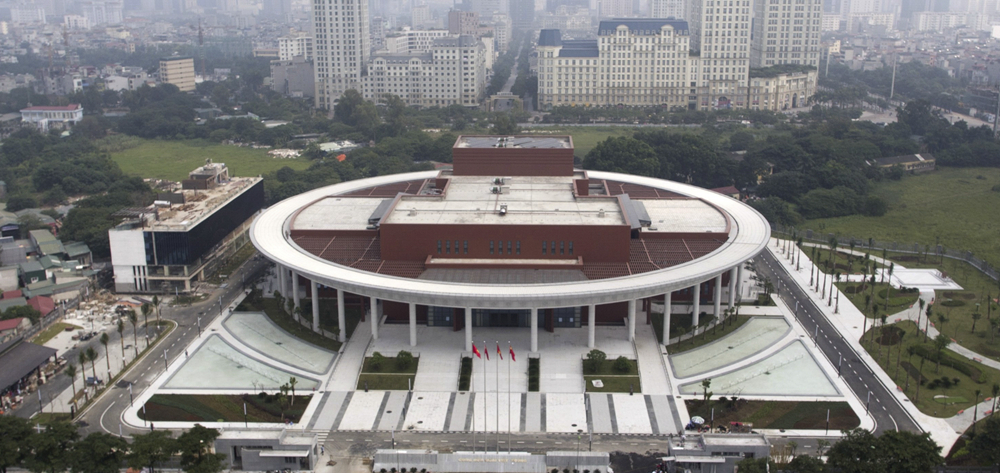 “盡心盡力建好中越友誼精品工程！”——越中友誼宮落成記