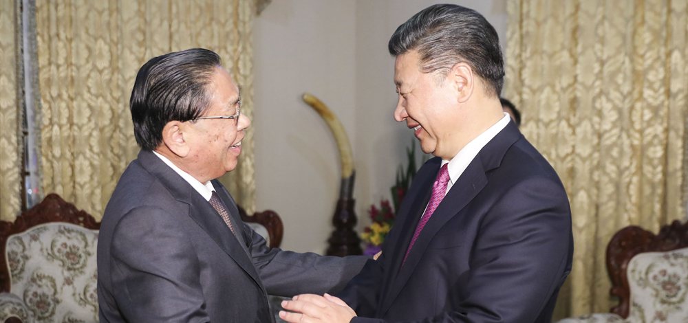 習(xí)近平會(huì)見(jiàn)老撾人民革命黨中央委員會(huì)前總書(shū)記、前國(guó)家主席朱馬里
