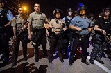 弗格森的警察為啥這么“牛”？